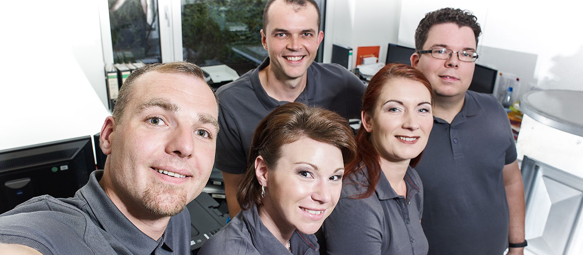 Unser Team 2 team office