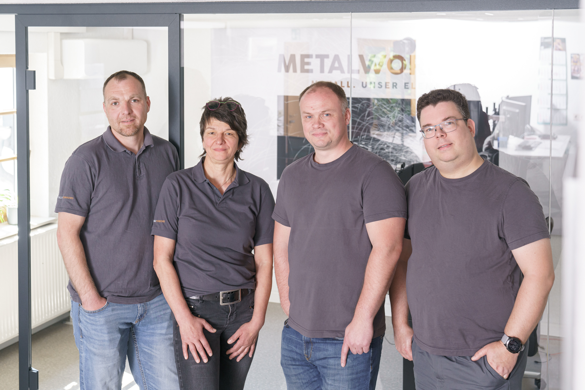Unser Team 2 SNE04505